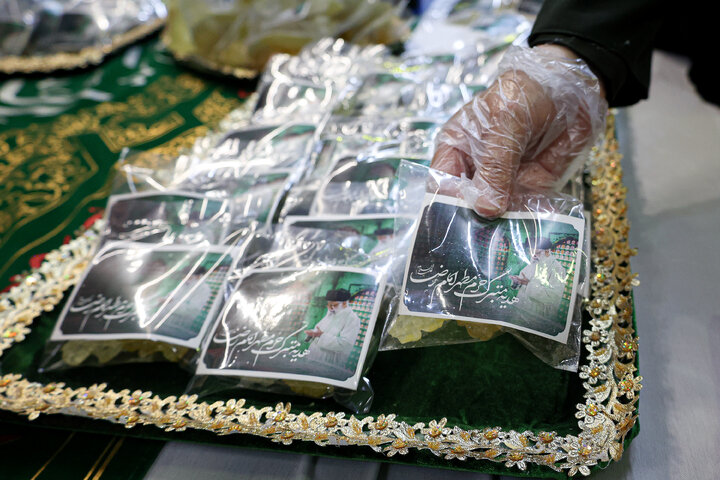 Photos: "Table of Blessing and Dignity" at Imam Reza Holy Shrine