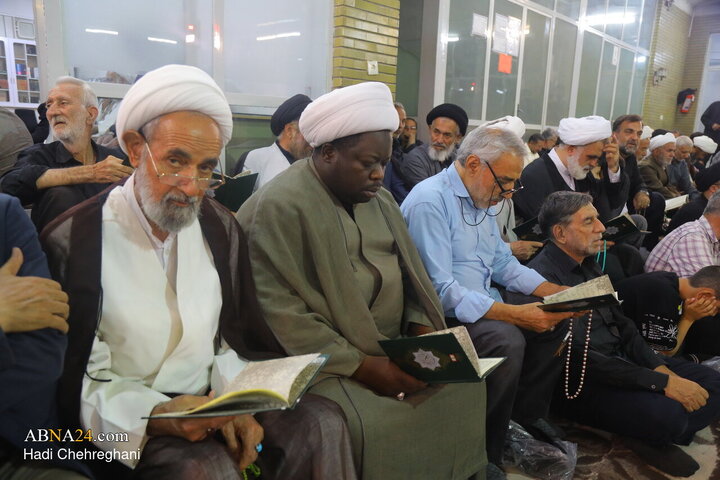 تقرير مصور/ مراسم إحياء الذكرى الأربعينية لدفن الشهيد القائد السيد الخامنئي" في مكتب المرجع السيستاني
