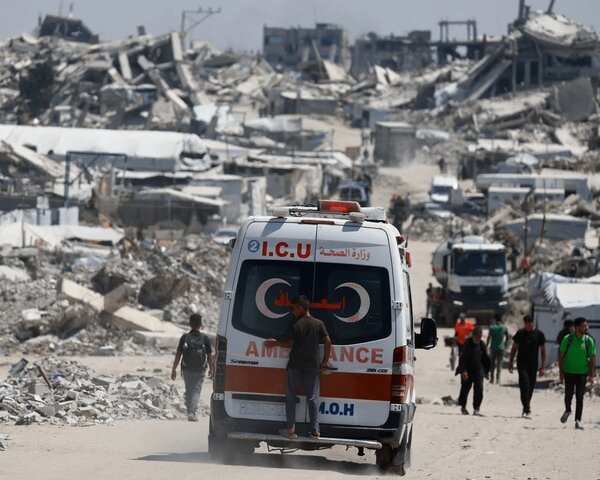 Former French, British Diplomats Urge Paris and London to Enforce International Law on Israel