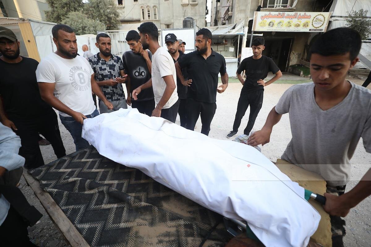 Palestinian martyred, two wounded in Israeli attacks in Gaza