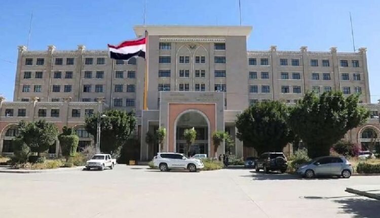 Yemen FM condemns US sanctions on Hezbollah as support for Israeli occupation