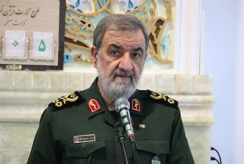 اللواء رضائي: إذا بدأت أمريكا حرباً اقتصادية فلن تخرج قطرة نفط من الخليج الفارسي وأي دولة تشارك فيها "فهي عدوة"
