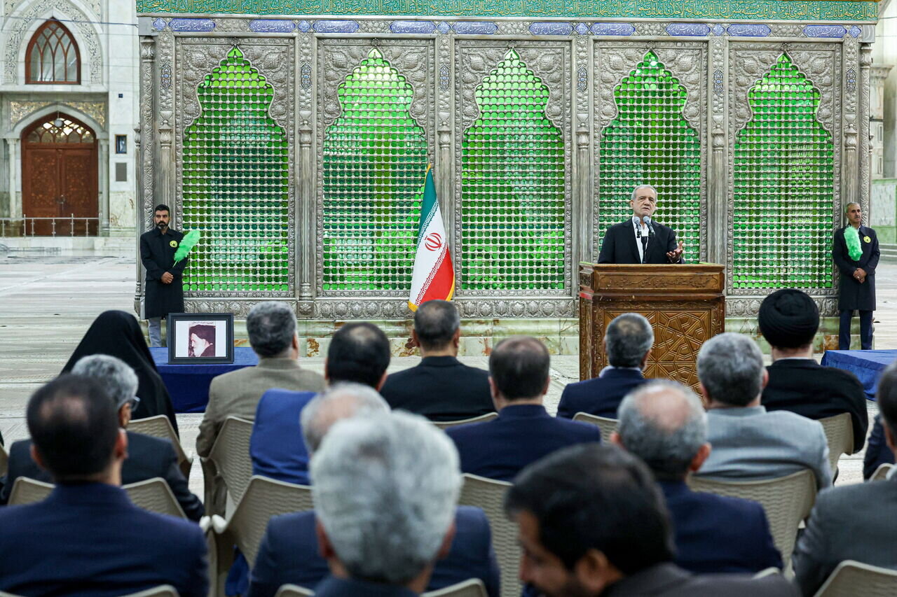 پزشکیان: با وحدت و انسجام، هیچ قدرتی نمی‌تواند ملت ایران را به تسلیم وادار کند