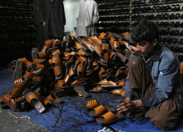 افغانستان پس از پنج سال حکومت طالبان؛ آرامش امنیتی در برابر تلخی واقعیت اقتصادی