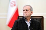 Pres. Pezeshkian honors families of 20 martyred Iranian statesmen on Government Week
