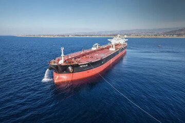 ایران: عدالتی حکم پر امریکی تیل کی کھیپ ضبط، رقم ای بی کے مریضوں کو دینے کا حکم