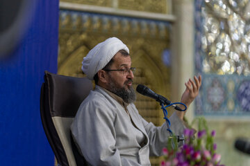 جوانان با یک عقد ساده می‌توانند زندگی مشترک خود را آغاز کنند