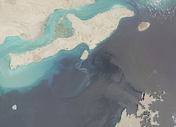 ဟော်မုဇ်ရေလက်ကြားတွင် စည်းမျဉ်းချိုးဖောက်သူများအား သတိပေး