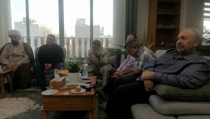 تقرير مصور/ جمعة الامام المنتظر العالمية تقيم حفلا بمناسبة تتويج الامام الاعظم (عج)