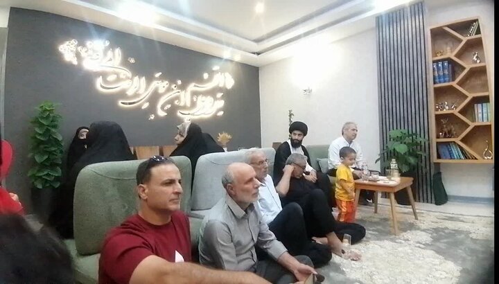 تقرير مصور/ جمعة الامام المنتظر العالمية تقيم حفلا بمناسبة تتويج الامام الاعظم (عج)