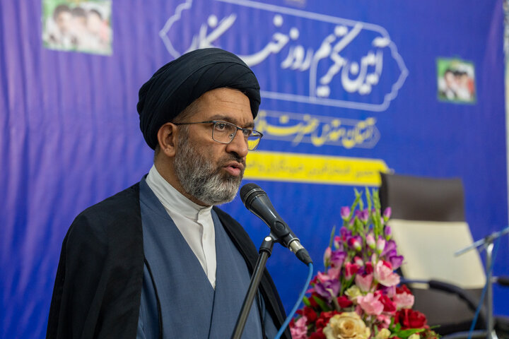 Photos: Dust-cleaning ceremony of Hazrat Masoumeh Holy Shrine with presence of Qom journalists