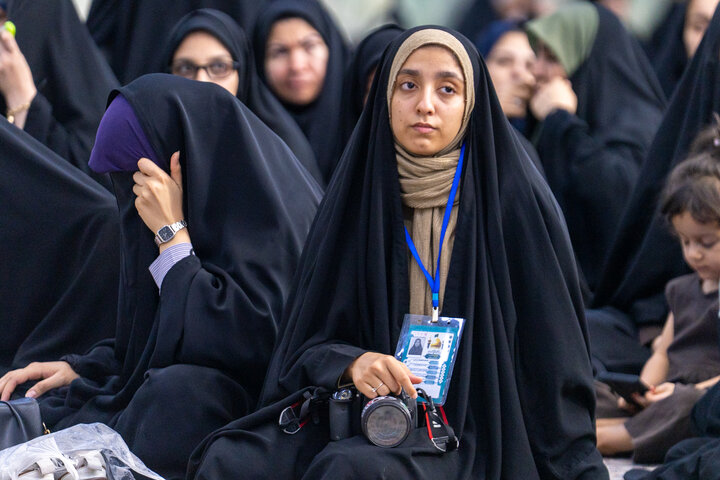 Photos: Dust-cleaning ceremony of Hazrat Masoumeh Holy Shrine with presence of Qom journalists