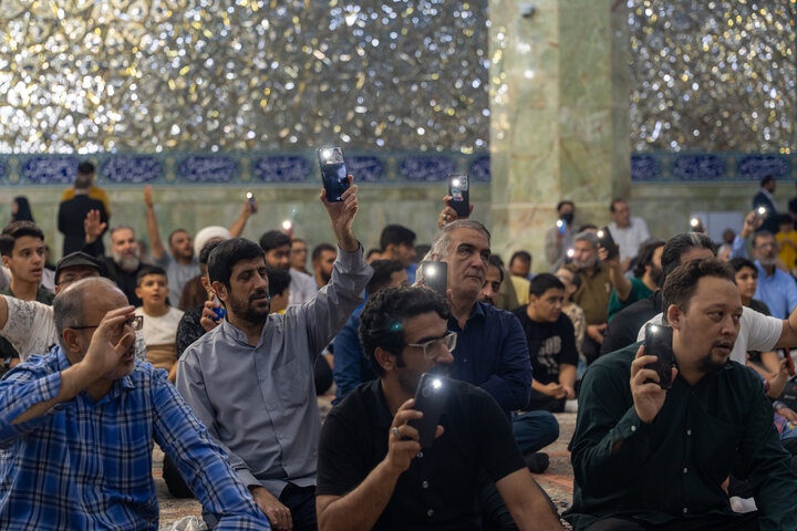 Photos: Dust-cleaning ceremony of Hazrat Masoumeh Holy Shrine with presence of Qom journalists