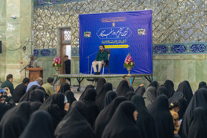 Photos: Dust-cleaning ceremony of Hazrat Masoumeh Holy Shrine with presence of Qom journalists