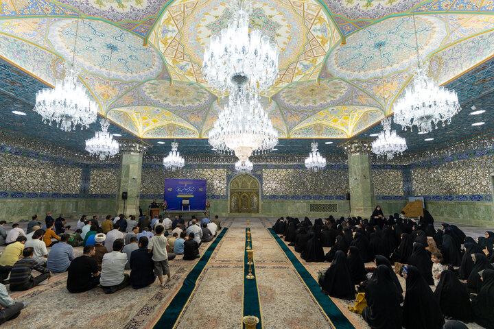 Photos: Dust-cleaning ceremony of Hazrat Masoumeh Holy Shrine with presence of Qom journalists