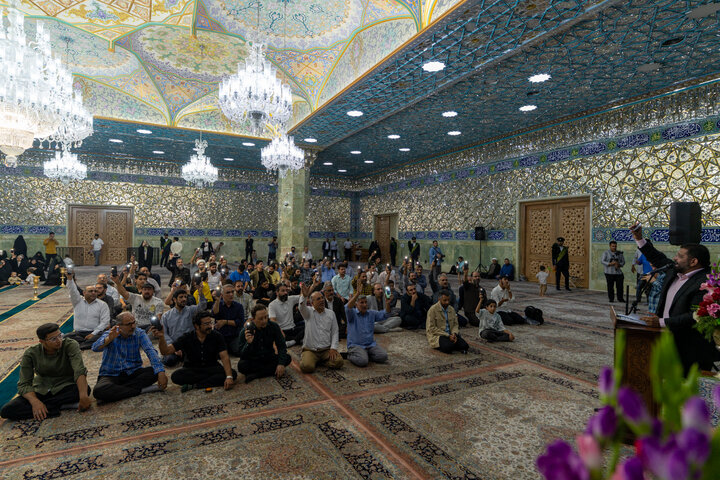 Photos: Dust-cleaning ceremony of Hazrat Masoumeh Holy Shrine with presence of Qom journalists