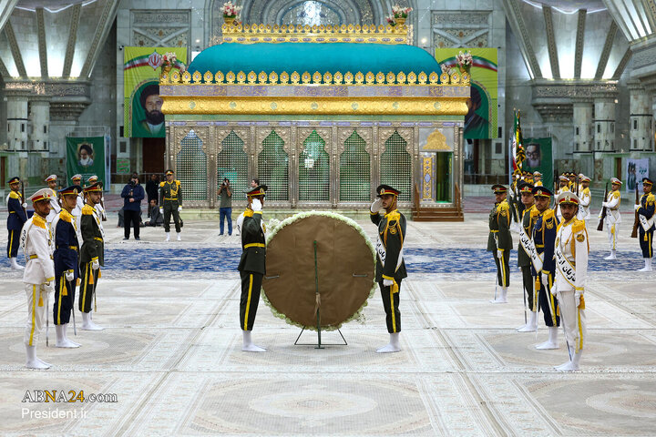 تقرير مصور/ الرئيس الإيراني وأعضاء حكومته يجددون العهد مع مبادئ الإمام الراحل