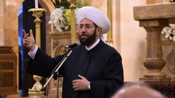 حكومة الجولاني تقضي بالسجن المؤبد بحق مفتي سوريا السابق أحمد حسون