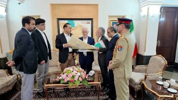 Mkuu wa Jeshi na Waziri wa Mambo ya Ndani wa Pakistan Waondoka Tehran