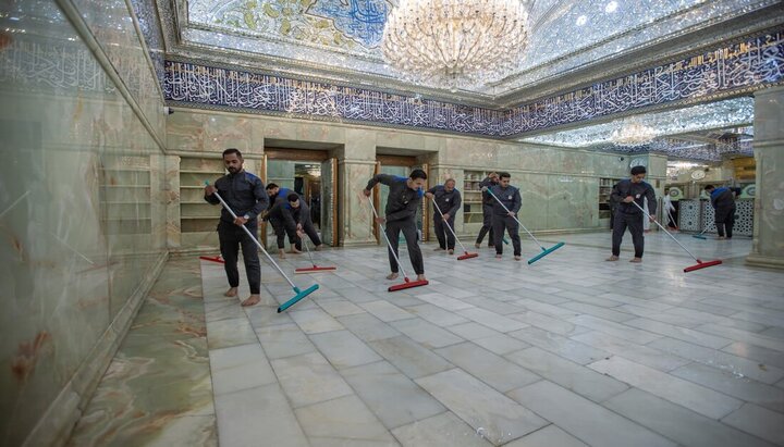 تقرير مصور/ مراسم غسل ضريح الإمام الحسين (ع)