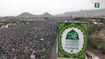 Rapora Wêneyan | Bi milyonên Yemeniyan li merasîma mezin a cejna jidayîkbûna Pêxemberî (s.x.a) li paytexta Yemenê, Senayê, kom bûn