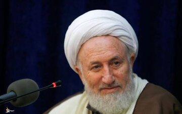 Senior Iraqi scholar Sheikh Khalisi calls for moving from Islamic rapprochement to unity