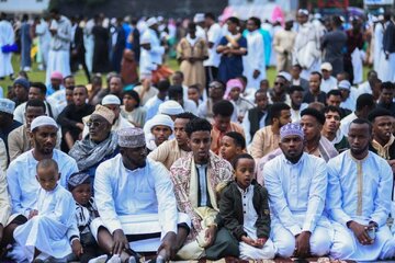 Video | Nigeriyanın Bauçi şəhərində yüz minlərlə insan Hz. Məhəmməd Peyğəmbərin (s) Mövlud Gününü qeyd edir