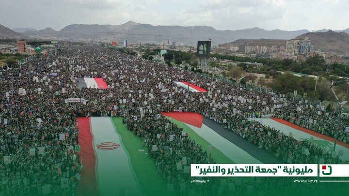 تصاویر | تجمع میلیونی یمنی‌ها در مراسم باشکوه میلاد پیامبر(ص) در صنعا
