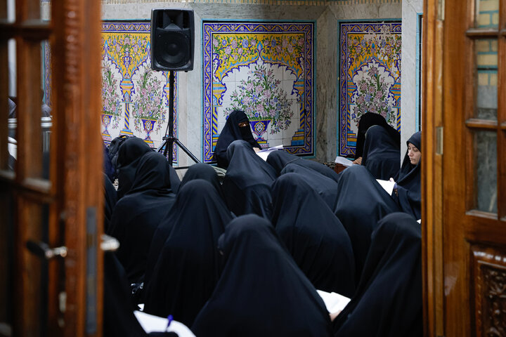 Photos: Scientific I'tikaf for seminary students at Imam Reza Holy Shrine