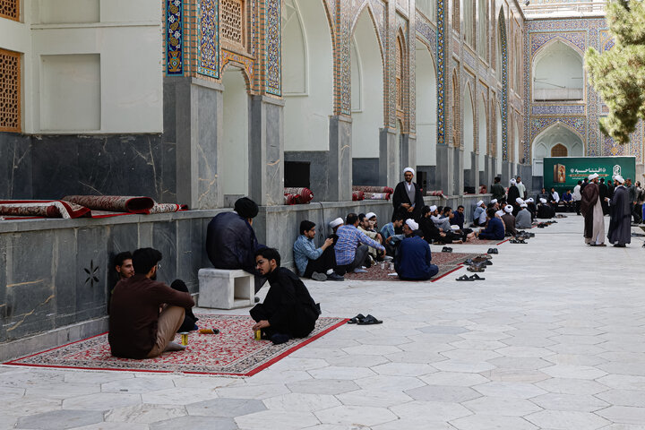 Photos: Scientific I'tikaf for seminary students at Imam Reza Holy Shrine
