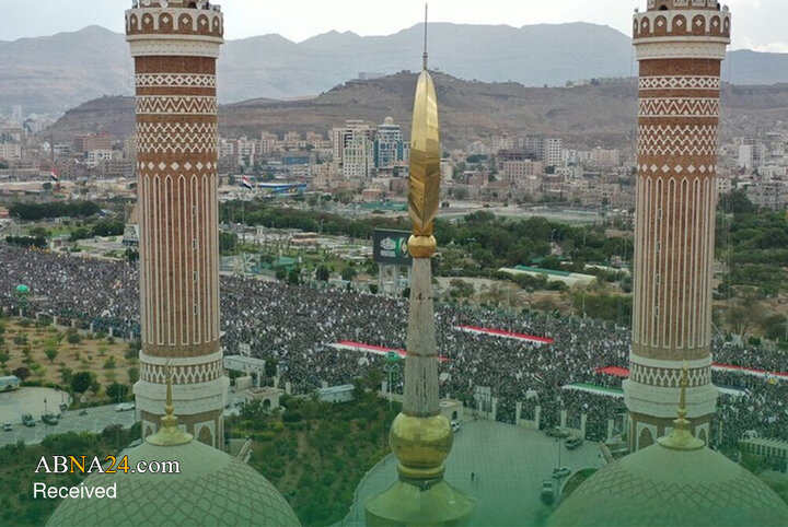 تجمع میلیونی یمنی‌ها در مراسم باشکوه میلاد پیامبر(ص) در صنعا