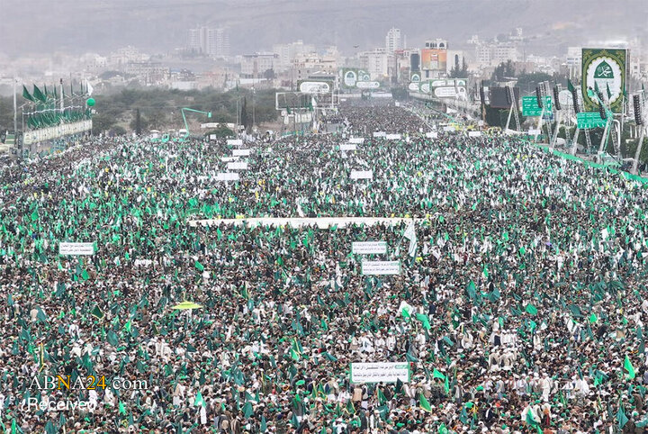 تجمع میلیونی یمنی‌ها در مراسم باشکوه میلاد پیامبر(ص) در صنعا