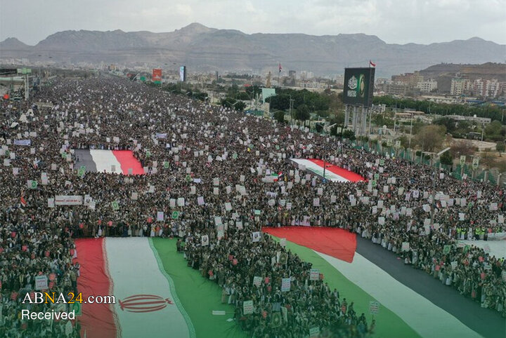 تجمع میلیونی یمنی‌ها در مراسم باشکوه میلاد پیامبر(ص) در صنعا