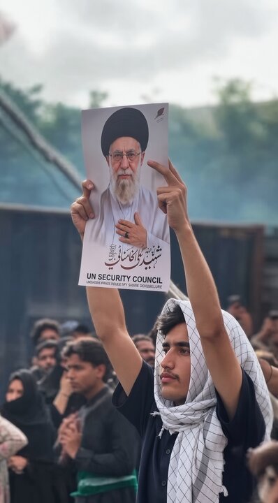 ویدیو | تصاویری از لحظات شهادت جوانان پاکستانی مقابل کنسولگری آمریکا در کراچی