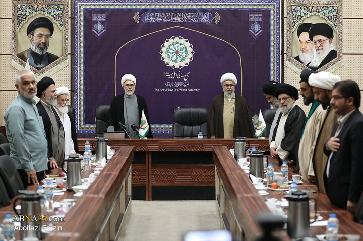 نخستین پیش‌نشست همایش علمی «آیت‌الله العظمی مرعشی نجفی؛ نسابه قرن»