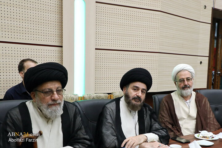 نخستین پیش‌نشست همایش علمی «آیت‌الله العظمی مرعشی نجفی؛ نسابه قرن»