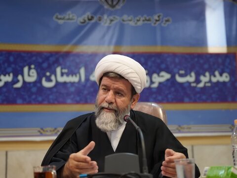 انتقاد مدیر حوزه علمیه فارس از تعلل در اجرای قانون حجاب