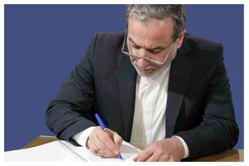 Araghchi: Der wirtschaftliche Terrorismus der USA gegen den Iran muss verurteilt werden