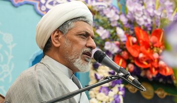 در برابر اشغالگری و استعمار، تسلیم شدن راه حل نیست
