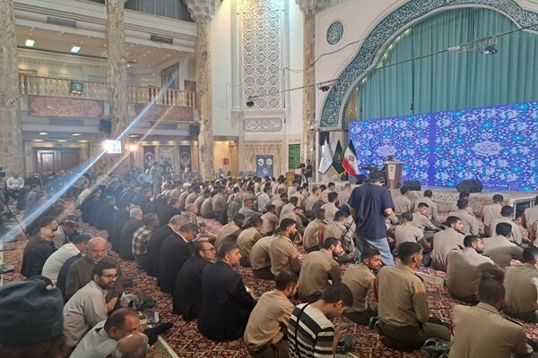 إحياء ذكرى "رجال الدولة الشهداء" في طهران