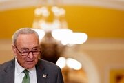 Чак Шумер: Трамп дурӯғҳои ошкоро дар бораи Эрон мегӯяд