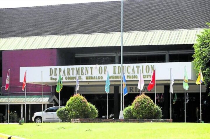 DepEd at DICT, naglunsad ng digital library para sa 47,000 pampublikong paaralan upang palakasin ang edukasyon sa Pilipinas