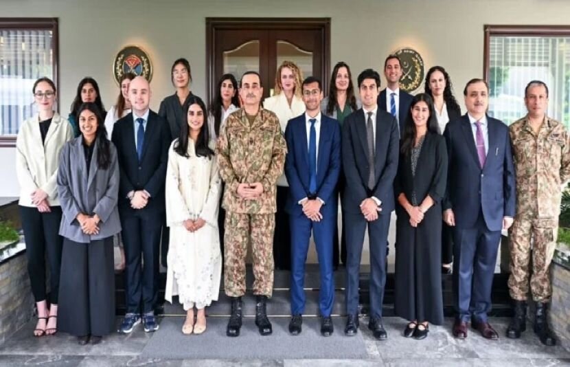 نوجوان نسل کو حقائق پر مبنی سوچ اپنانے کی ضرورت ہے: فیلڈ مارشل