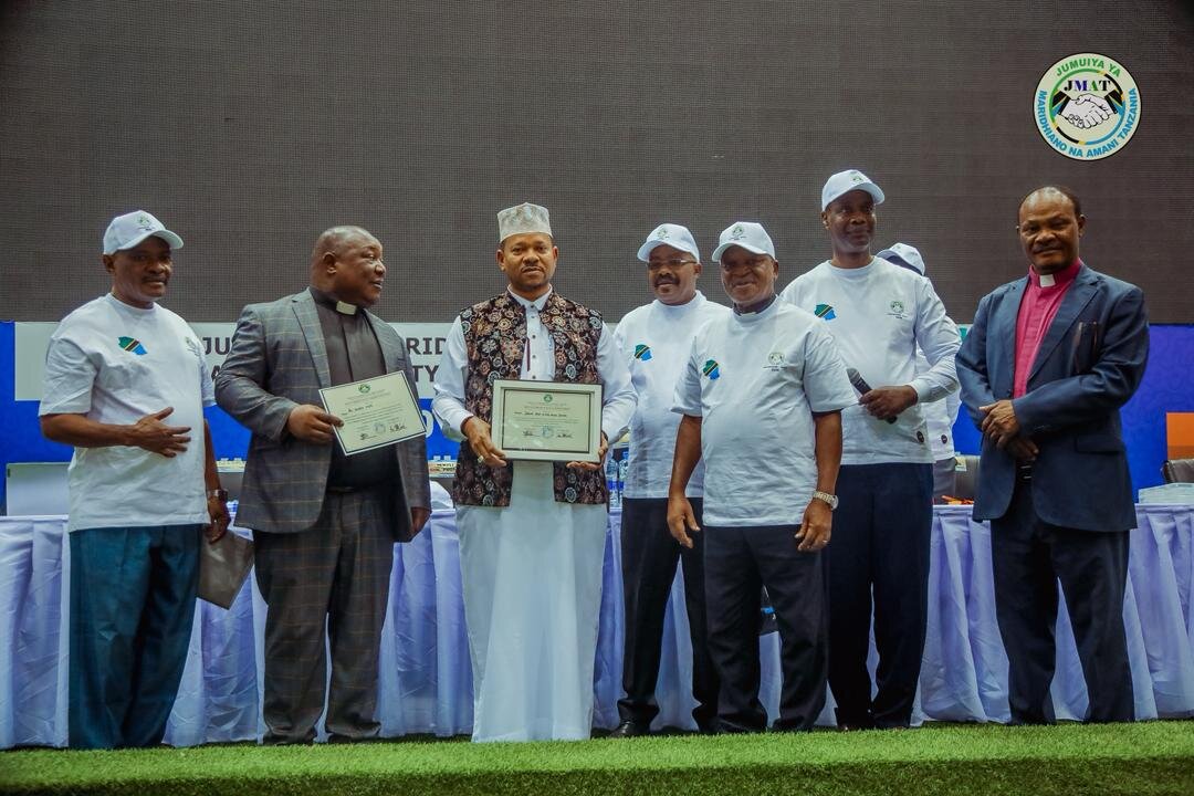 Sheikh Prof. Alhad Mussa Salum Apewa Hati ya Ushindi, Aaminiwa Tena Kuongoza JMAT-Taifa