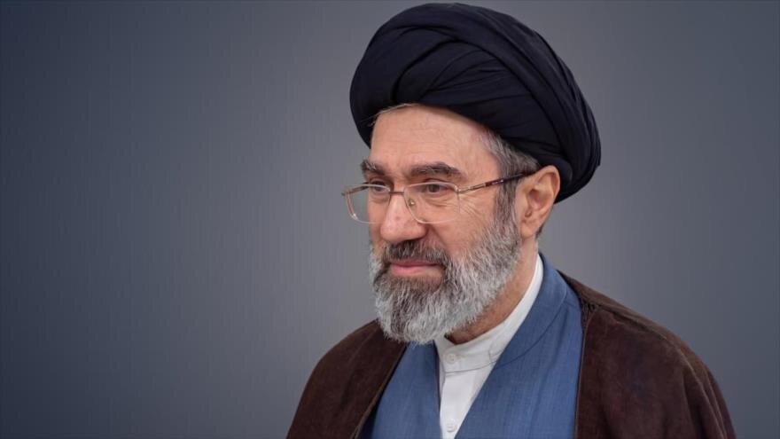 Líder de Irán elogia medidas del Gobierno en plena guerra económica de EEUU