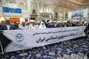 تقرير مصور/ ضيوف المؤتمر الدولي الـ 40 للوحدة الإسلامية يجددون العهد بمبادئ الإمام الراحل(ره)