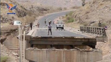 تقرير مصور/ تدمير الطرق والجسور سلوك إجرامي أظهر الوجه القبيح للعدو السعودي وتجرده من الإنسانية
