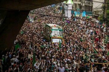 برگزاری جشن سنتی »جلوس« در بنگلادش به‌مناسبت میلاد پیامبر اکرم(ص) + تصاویر