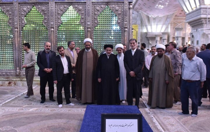 گزارش تصویری/ تجدید میثاق مسئولان سازمان اوقاف با آرمان‌های امام راحل(ره)