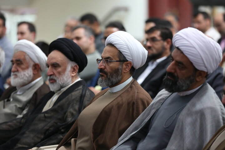 گزارش تصویری/ تجدید میثاق مسئولان سازمان اوقاف با آرمان‌های امام راحل(ره)